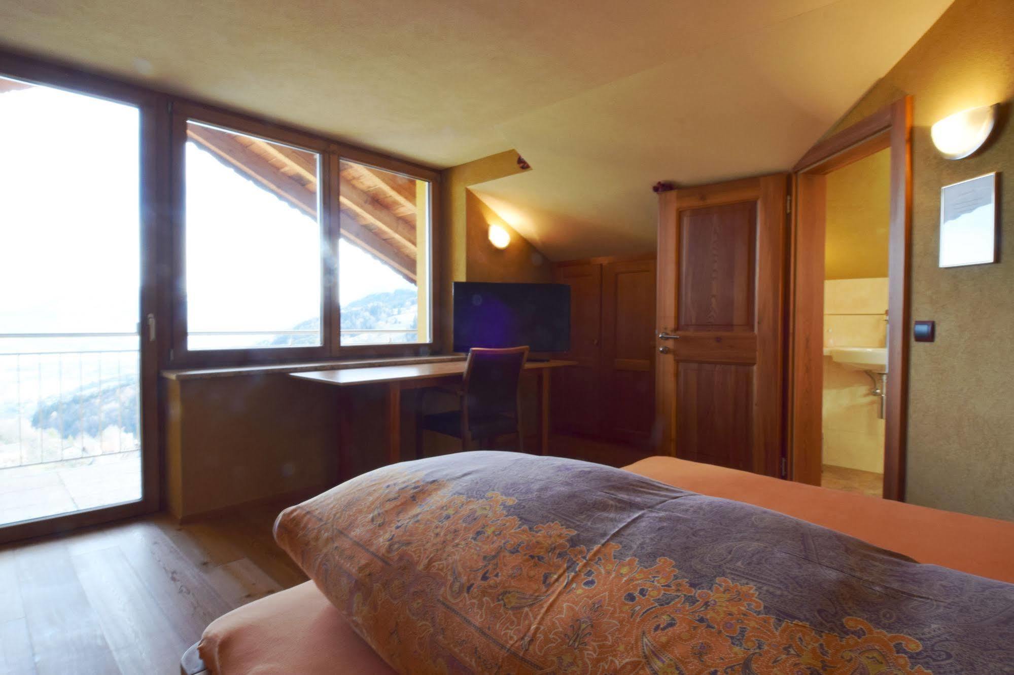 Yoga Hotel Фелдкирх Екстериор снимка